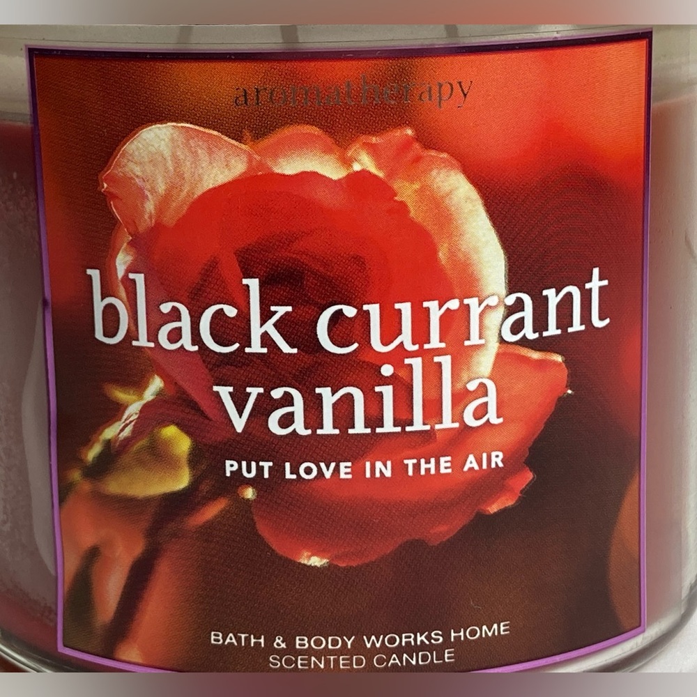 Rare Discontinued Bath & Body Works Aroma Therapy Black Currant Vanilla Candle